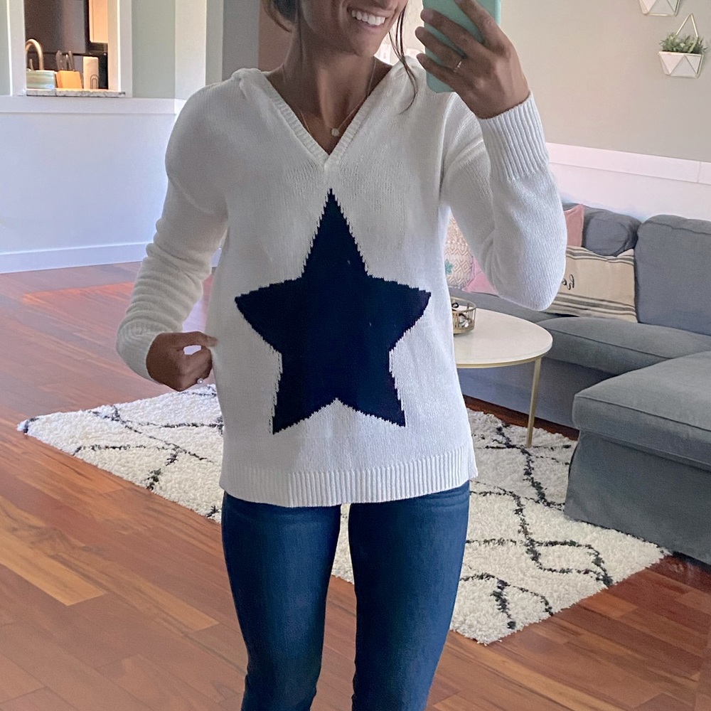 Lightweight hooded knit shirt